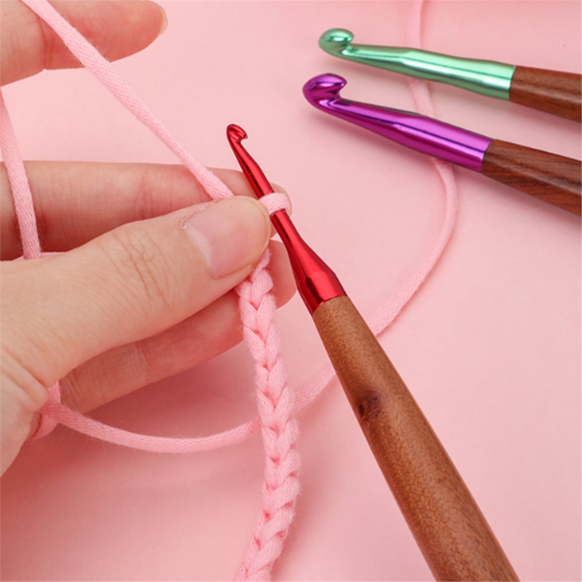 2026년형 새로운 코바늘 세트, 관절염이 있는 손을  - Wooden Crochet Hooks Ergonomic Handle 리뷰 및 가격