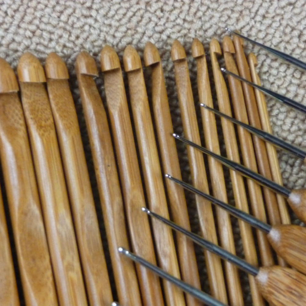 12개 세트의 고급 나무 뜨개 바늘, 인체공학적 디자인 - Wooden Crochet Hooks Ergonomic Handle 리뷰 및 가격
